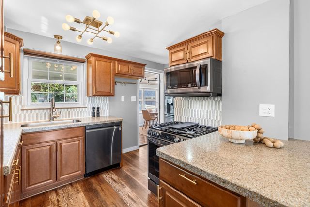 9489 West Avenue, Blue Ash, OH 45242