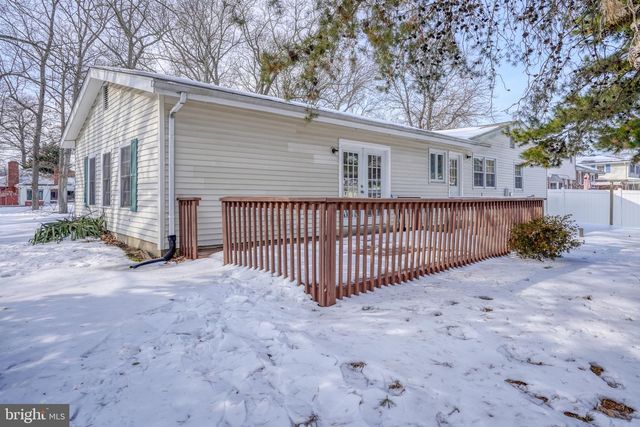 1199 CHARLES DR, Dover, DE 19904