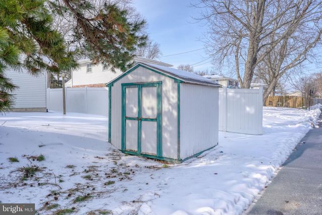 1199 CHARLES DR, Dover, DE 19904