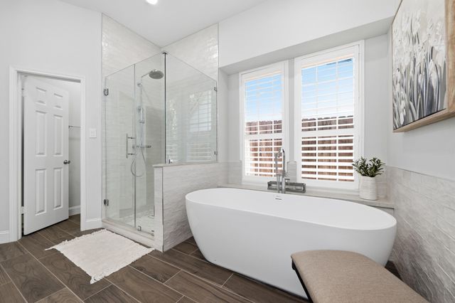 67 Driftoak Circle, The Woodlands, TX 77381