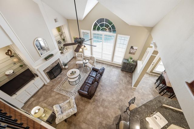 67 Driftoak Circle, The Woodlands, TX 77381