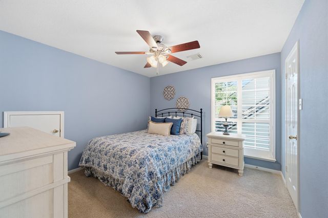 67 Driftoak Circle, The Woodlands, TX 77381