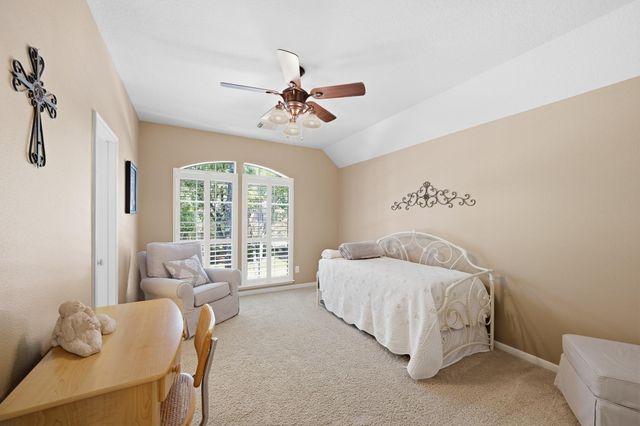 67 Driftoak Circle, The Woodlands, TX 77381