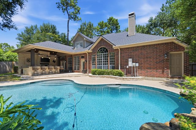 67 Driftoak Circle, The Woodlands, TX 77381