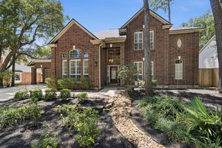 67 Driftoak Circle, The Woodlands, TX 77381