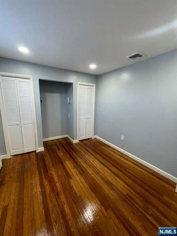 533 Kingsland Avenue, Lyndhurst, NJ 07071