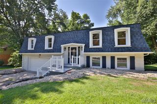 18 Trailridge Lane, Glen Carbon, IL 62034