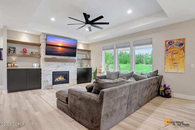 11739 E Apple Circle, Palmer, AK 99645