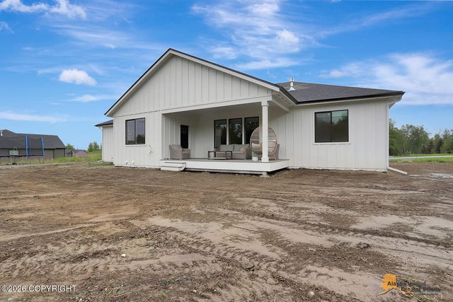 11739 E Apple Circle, Palmer, AK 99645