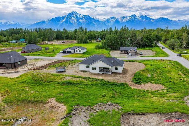 11739 E Apple Circle, Palmer, AK 99645