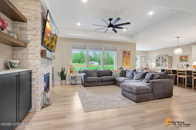 11739 E Apple Circle, Palmer, AK 99645
