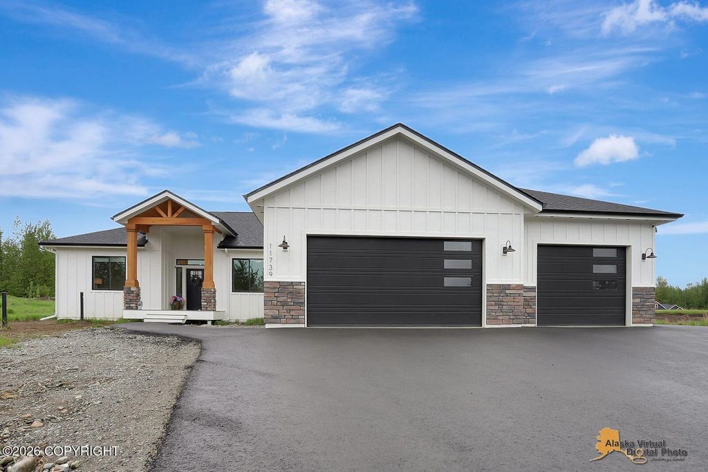 11739 E Apple Circle, Palmer, AK 99645