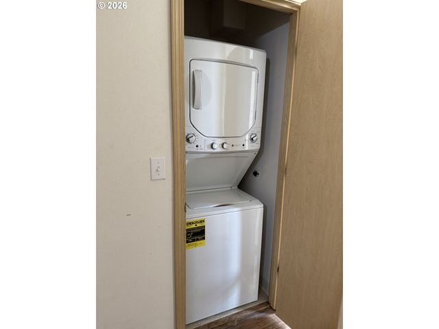 8728 Se DIVISION St, Portland, OR 97266