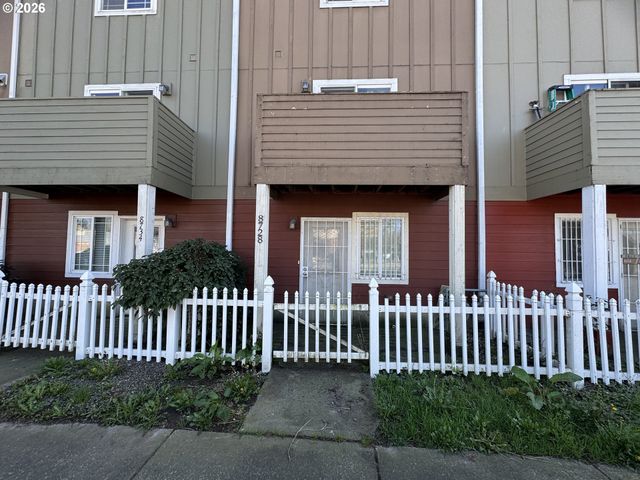 8728 Se DIVISION St, Portland, OR 97266