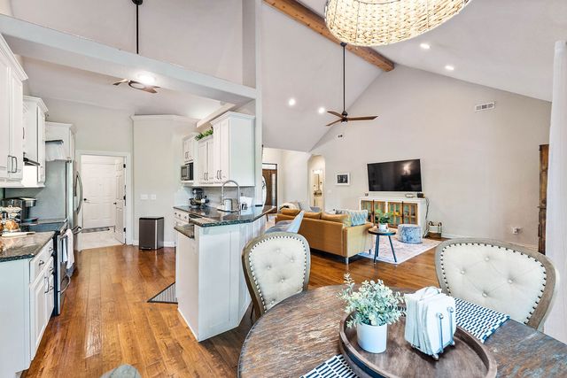60 Murphy Drive, Bella Vista, AR 72715