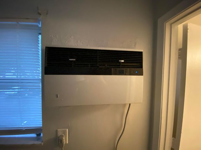 5168 NE 6th Avenue 430, Oakland Park, FL 33334