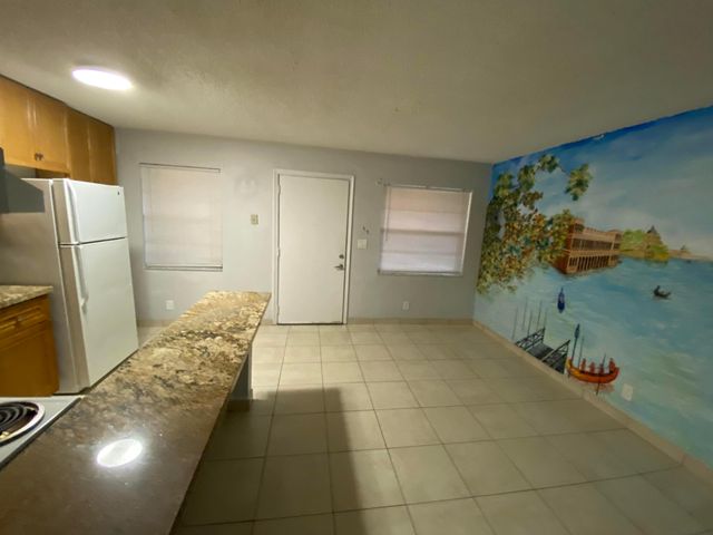 5168 NE 6th Avenue 430, Oakland Park, FL 33334