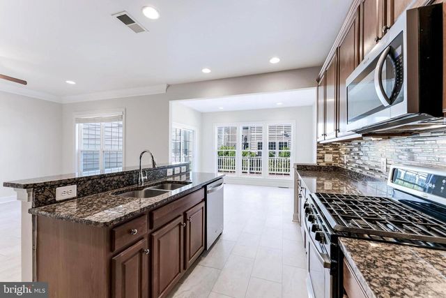 43583 WHITE CAP TER, Chantilly, VA 20152