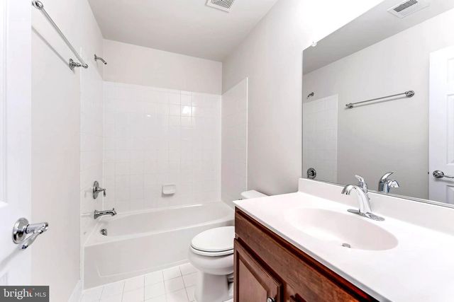 43583 WHITE CAP TER, Chantilly, VA 20152