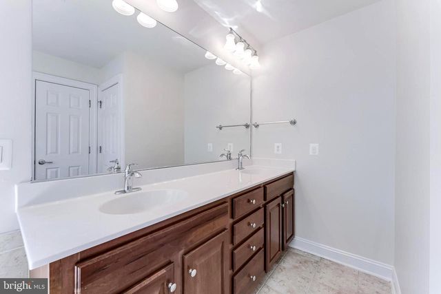 43583 WHITE CAP TER, Chantilly, VA 20152