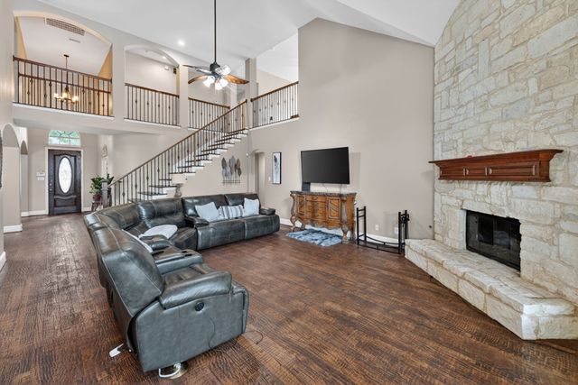 802 Myers Meadow Drive, Garland, TX 75043