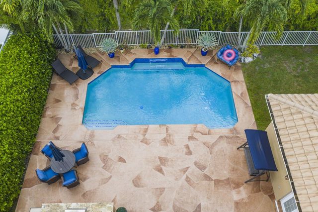 1437 NW 102nd Drive, Coral Springs, FL 33071