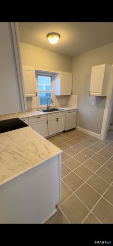 95 New Canaan Avenue 1St Floor, Norwalk, CT 06850