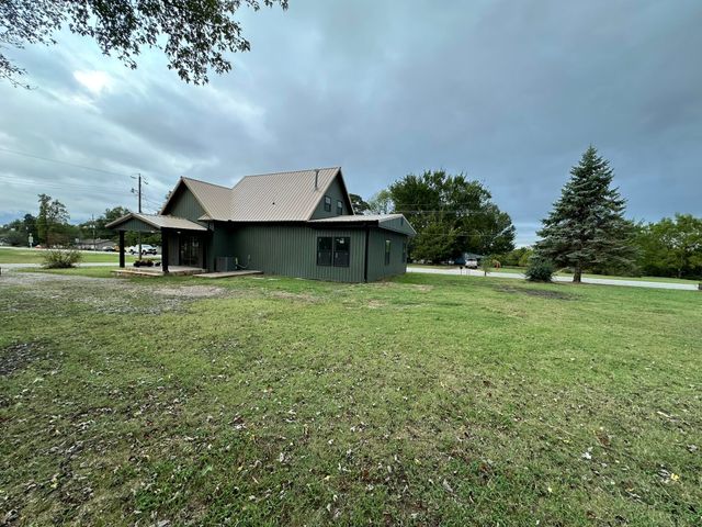 306 W 3rd Street, Miller, MO 65707