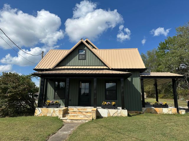 306 W 3rd Street, Miller, MO 65707