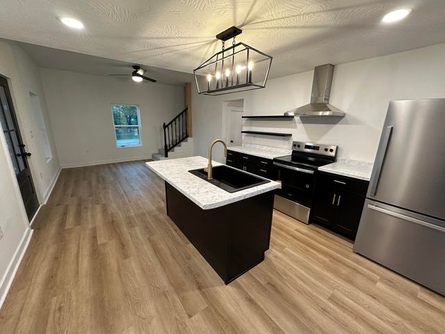 306 W 3rd Street, Miller, MO 65707