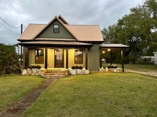 306 W 3rd Street, Miller, MO 65707