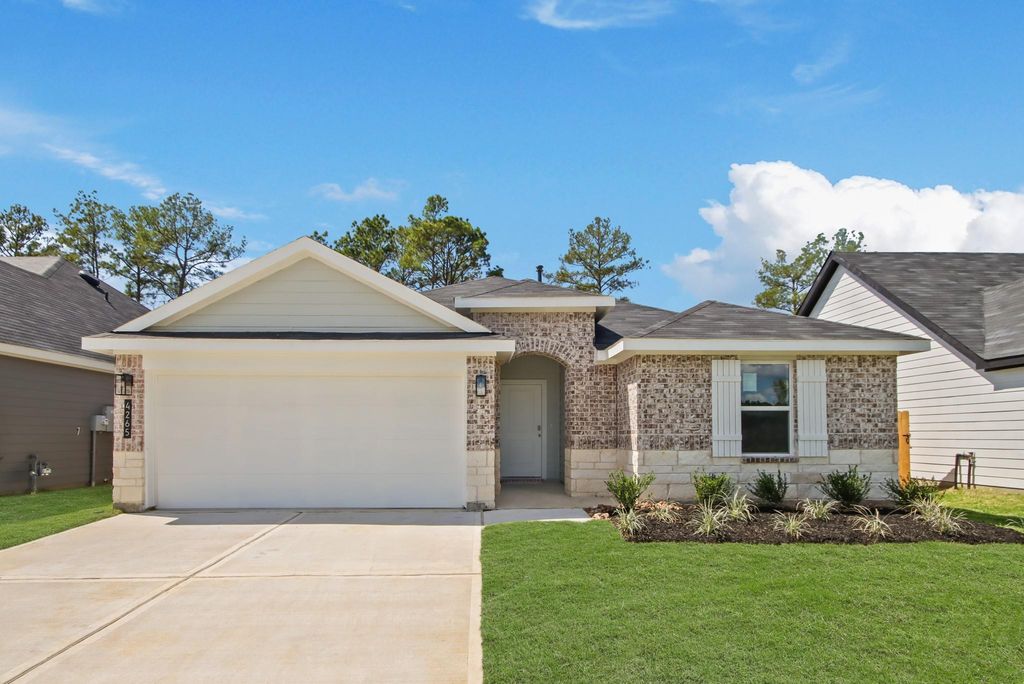4265 Multnomah Falls Drive, Conroe, TX 77303