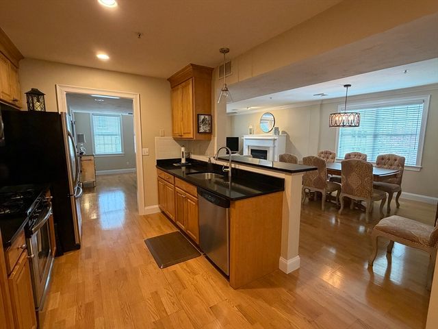 14 Ames Ave C, Canton, MA 02021