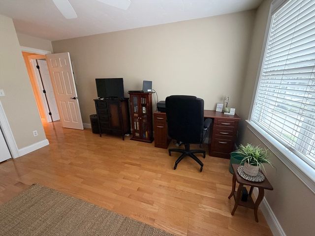 14 Ames Ave C, Canton, MA 02021