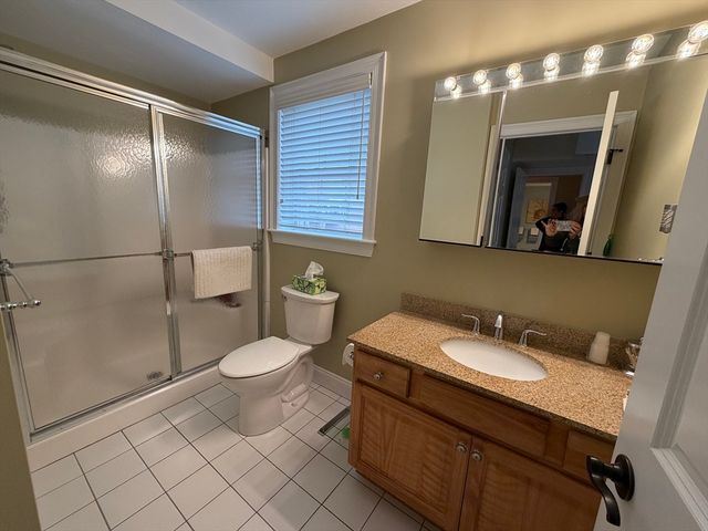 14 Ames Ave C, Canton, MA 02021