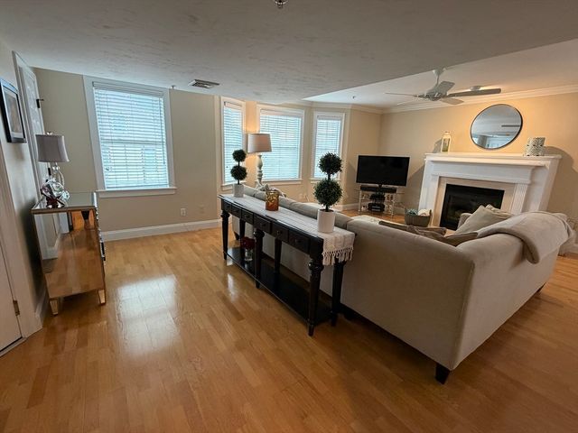 14 Ames Ave C, Canton, MA 02021