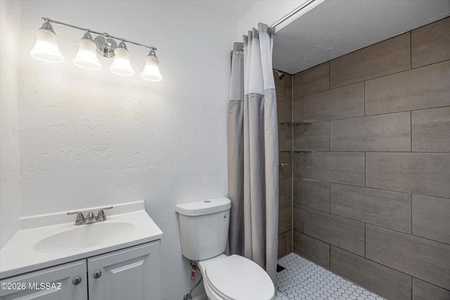 3720 E Concord Sv Stravenue E, Tucson, AZ 85706