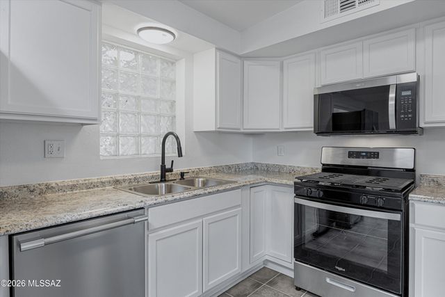 3720 E Concord Sv Stravenue E, Tucson, AZ 85706
