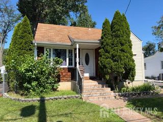25 chase Avenue, Avenel, NJ 07001
