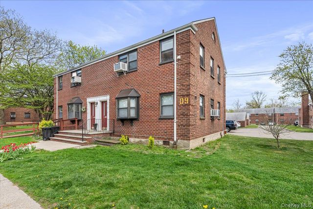 160-10 Cross Island Parkway 6-178, Whitestone, NY 11357