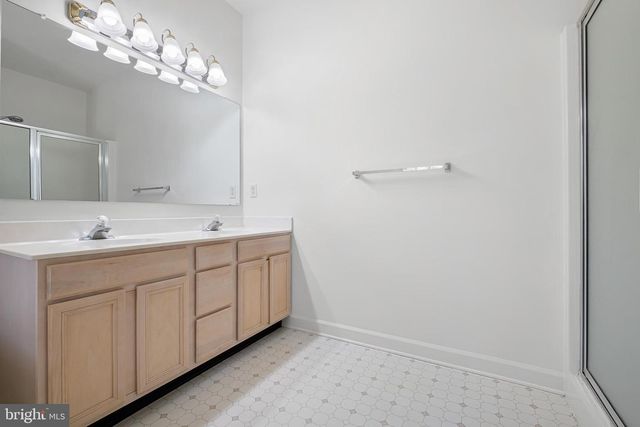 1805 CLOUTIER CT, Wilmington, DE 19803