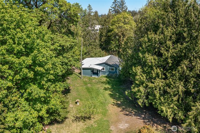 22504 Maple Drive NW, Lakebay, WA 98349