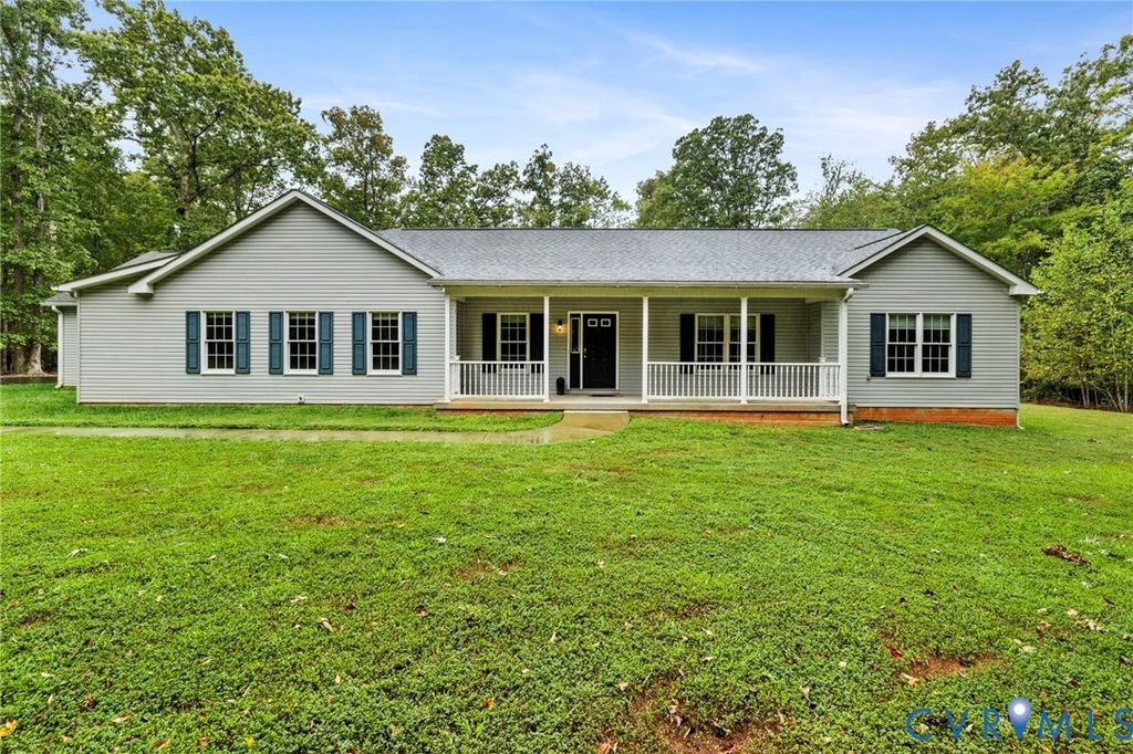 2021 Fairlane Dr, Powhatan, VA 23139