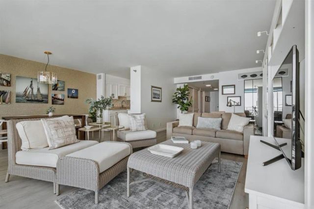 1750 Avenida del Mundo 601, Coronado, CA 92118