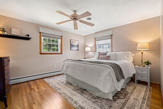 14 Belmont Rd, Burlington, MA 01803