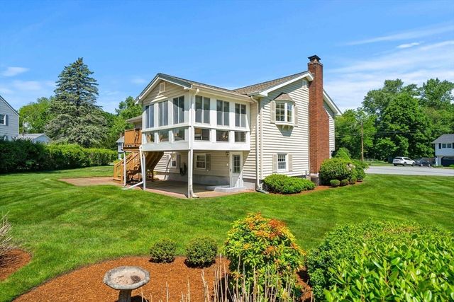 14 Belmont Rd, Burlington, MA 01803
