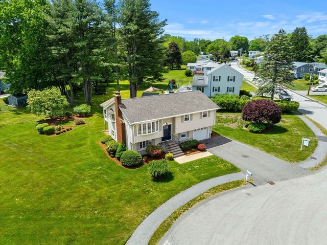 14 Belmont Rd, Burlington, MA 01803