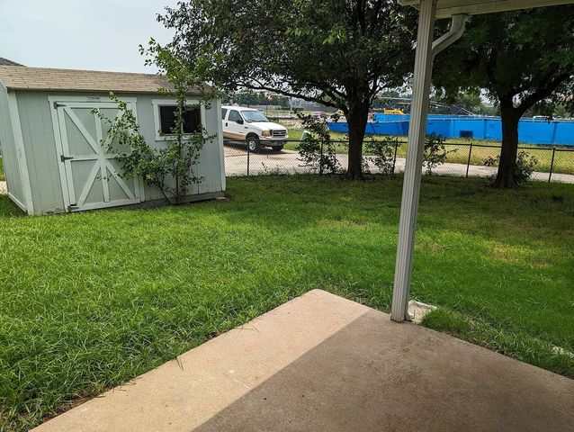 5232 Goodman Drive, The Colony, TX 75056
