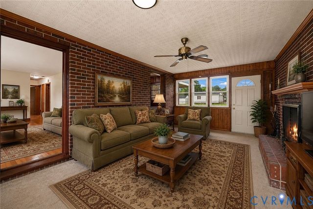 5002 Glendale Ave, Dinwiddie, VA 23803