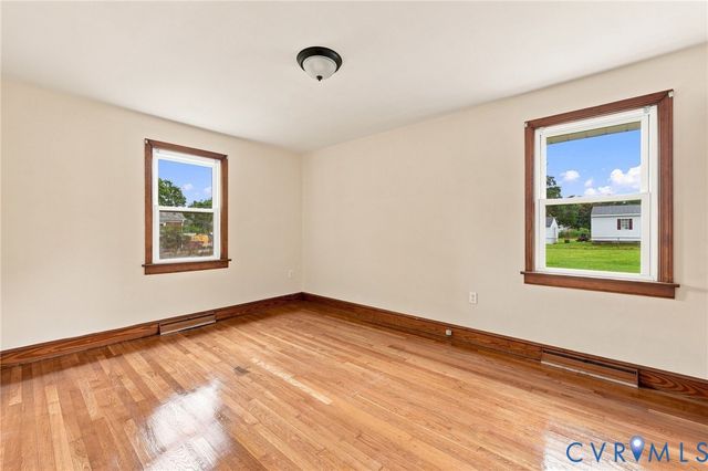 5002 Glendale Ave, Dinwiddie, VA 23803